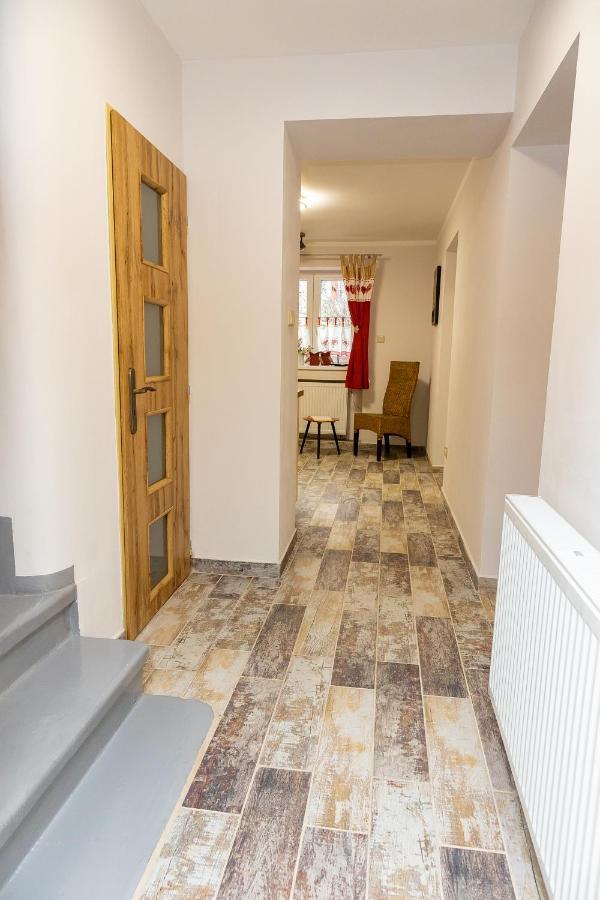 Villa Prazdninovy Dum Valdik à Loket Extérieur photo